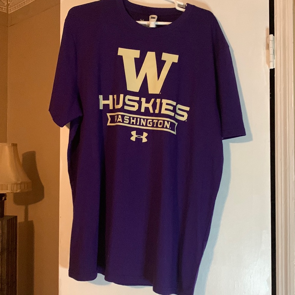 Under armor tee
